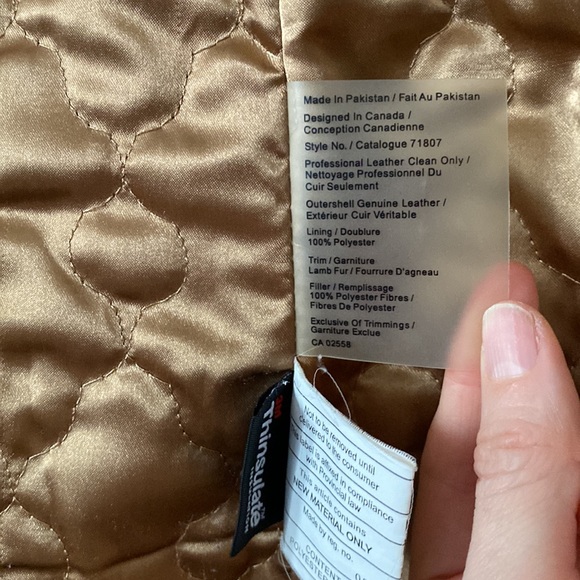 Danier leather bomber jacket with genuine lamb fur collar - Picture 5 of 5